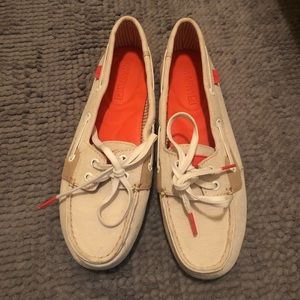 Sperry. Tan shoes. Size 7M